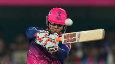 আবারও ১৫ বলে ফিফটি বৈভব সূর্যবংশীর।
