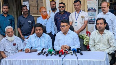 এই কার্যক্রমের আনুষ্ঠানিক উদ্বোধন করেন রাজশাহী জেলা প্রশাসক কাজী শহিদুল ইসলাম