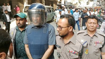 আদালতে মামুন খালেদ (ছবি: বাংলা ট্রিবিউন)