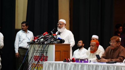 ডিপ্লোমা ইঞ্জিনিয়ার্স ইনস্টিটিউশন (আইইডিবি) মিলনায়তনে ১১ দলীয় জোটের সেমিনার