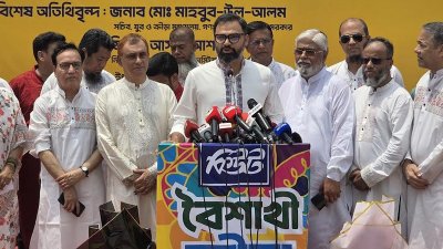 রাজধানীর পল্টন ময়দানে কিউট বৈশাখী ক্রীড়া উৎসবের উদ্বোধন অনুষ্ঠানে বক্তব্য রাখেন যুব ও ক্রীড়া প্রতিমন্ত্রী আমিনুল হক