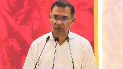 স্বাধীনতা পদক বিতরণি অনুষ্ঠানে কথা বলছেন প্রধানমন্ত্রী তারেক রহমান