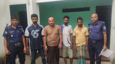 গ্রেফতার দুজনকে আদালতের মাধ্যমে কারাগারে পাঠানো হয়