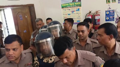পুলিশের হেফাজতে আসামিরা (ফাইল ছবি)