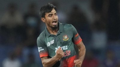 তানজিম হাসান সাকিব