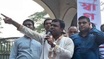 ইসলামী বিশ্ববিদ্যালয়ে বক্তব্য দেন ছাত্রদল নেতা