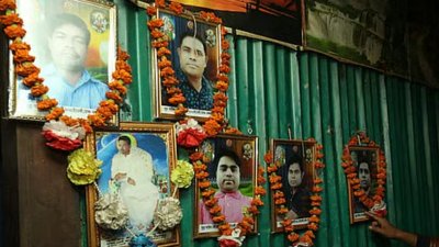 নিহত ছয় ভাই এখন কেবলই ছবি (ফাইল ছবি)