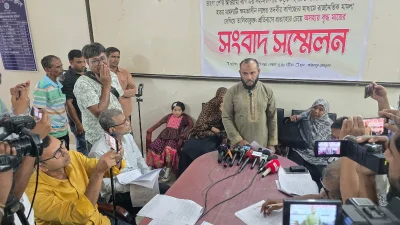 পরিবারের সংবাদ সম্মেলন
