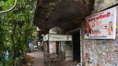 মমতা বন্দ্যোপাধ্যায়ের চালু করা অন্তত ৫০টি ক্যান্টিন বন্ধ। ছবি: টেলিগ্রাফ ইন্ডিয়া