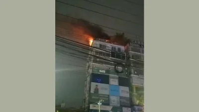 মোহাম্মদপুরের ভবনে আগুন