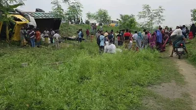 লাশ উদ্ধার করেছে পুলিশ ও ফায়ার সার্ভিস