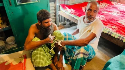 আটক বাবা-ছেলে