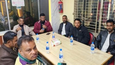 নগরীর আকাশ হোটেলে বৈঠক, মূল উদ্দেশ্য রেণু পাচারের রুটের টেন্ডার