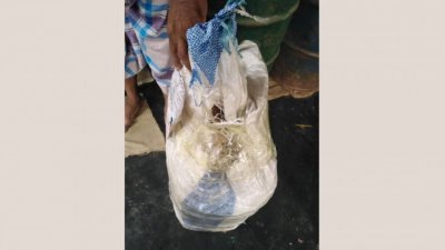 মোস্তফা কামাল পলাশের ফেসবুক পোস্ট থেকে নেওয়া ছবি
