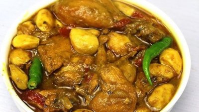 কাঁঠালের বিচিতে দেশি মুরগির তরকারি