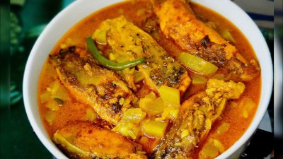 লাউ মাছের ঝোল