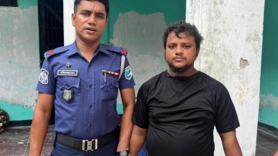 ঢাকার ধামরাইয়ে শিশুকে ধর্ষণচেষ্টার অভিযোগে মো. রুবেল নামে এক যুবককে গ্রেফতার করেছে পুলিশ