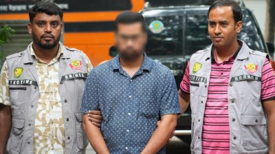 প্রতারণা ও অর্থ আত্মসাতের অভিযোগে গ্রেফতার শিশির মুন্না (ছবি: সংগৃহীত।