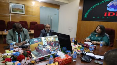 জীবন বিমা কোম্পানিগুলোর ব্যবস্থাপনা পরিচালক (এমডি) ও প্রধান নির্বাহীদের (সিইও) সঙ্গে আইডিআরএ চেয়ারম্যান