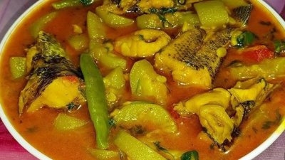 শোল মাছ দিয়ে লাউয়ের তরকারি (ছবি: সংগৃহীত)।