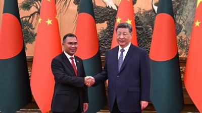 প্রধানমন্ত্রী তারেক রহমান ও  চীনের প্রেসিডেন্ট শি জিনপিং