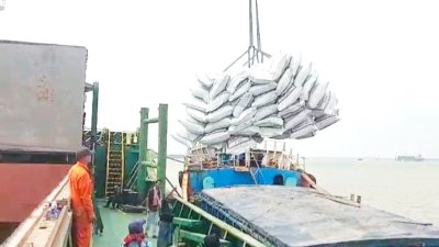 ভারত থেকে আসা চাল