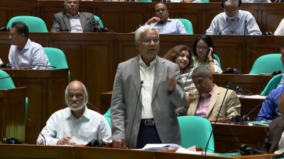 সংসদে মহিলা ও শিশু বিষয়ক মন্ত্রী আবু জাফর মো. জাহিদ হোসেন