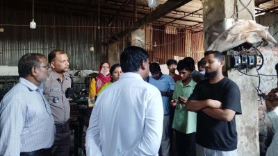 ভ্রাম্যমাণ আদালত এ অভিযান চালিয়েছে