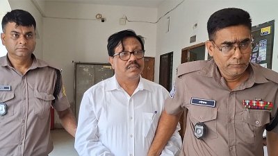 পুলিশের হেফাজতে নূর মোহাম্মদ