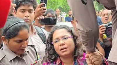 সোহানী শিফাকে আটক করে পুলিশ
