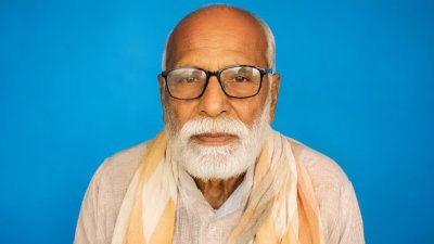 ৮২ বছর বয়সী বৃদ্ধ কামেশ্বর মিশ্র। ছবি: ইন্ডিয়া টুডে