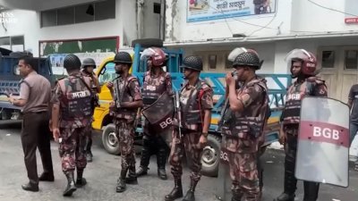 গোপালগঞ্জে ১৬ জুলাইকে কেন্দ্র করে বিশৃঙ্খলা এড়াতে ও আইনশৃঙ্খলার অবনতি রোধ করতে র‌্যাব ও বিজিবি মোতায়েন করা হয়েছে
