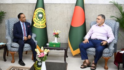 রাষ্ট্রপতি নির্বাচনকে সামনে রেখে জাতীয় সংসদের ভারপ্রাপ্ত স্পিকারের সঙ্গে সাক্ষাৎ করেন প্রধান নির্বাচন কমিশনার (সিইসি) এ এম এম নাসির উদ্দিন