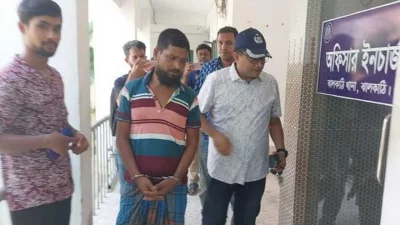 ঘটনায় জড়িত থাকার অভিযোগে দুজনকে গ্রেফতার করেছে পুলিশ