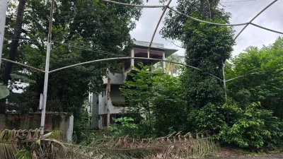 ধানমন্ডি ৩২ নম্বরে বঙ্গবন্ধু শেখ মুজিবুর রহমানের ভাঙা বাড়ি। ছবি: বাংলা ট্রিবিউন