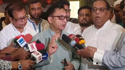 শনিবার দুপুরে সিলেটে সাংবাদিকদের সঙ্গে কথা বলেন বাণিজ্যমন্ত্রী খন্দকার আব্দুল মুক্তাদির