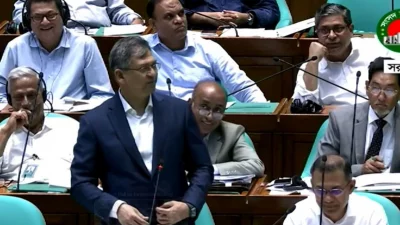সংসদে কথা বলছেন স্বরাষ্ট্রমন্ত্রী সালাহউদ্দিন আহমদ