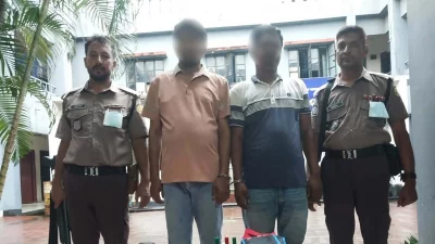 দুইজনকে গ্রেফতার করেছে ডেমরা থানা পুলিশ