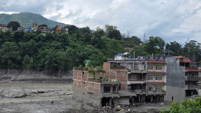 ভূমিকম্পও ভূমিধসের জন্য পাহাড়ের ঢাল দুর্বল করতে ভূমিকা রাখতে পারে। ফাইল ছবি