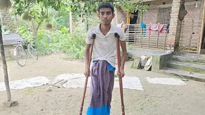 বিদেশে গিয়ে সংসারের হাল ধরার কথা, এখন নিজের পায়ে দাঁড়াতেই অক্ষম রাজন