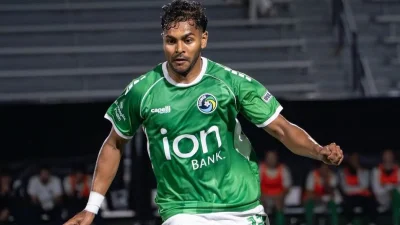 দুই গোলে অবদান রেখেছেন শমিত।