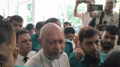 আদালতে নাজমুল আহসান কলিমুল্লাহ (ফাইল ফটো)