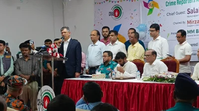 ক্রাইম রিপোর্টার্স অ্যাসোসিয়েশনের প্রতিষ্ঠাবার্ষিকীর অনুষ্ঠানে স্বরাষ্ট্রমন্ত্রী