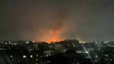 আশুলিয়ার জামগড়ার একটি পোশাক কারখানার ভয়াবহ অগ্নিকাণ্ড ঘটেছে