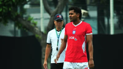 অনুশীলনে যোগ দিয়েছেন শমিত সোম।