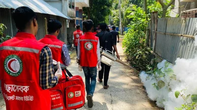 ডেঙ্গু মশা নিধনে রেড ক্রিসেন্টের কার্যক্রম