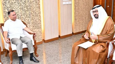 প্রধানমন্ত্রী তারেক রহমানের সঙ্গে সাক্ষাৎ করেছেন বাংলাদেশে নিযুক্ত সংযুক্ত আরব আমিরাতের রাষ্ট্রদূত আবদুল্লাহ আলী আল হুমুদি
