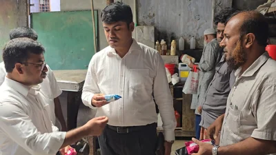বগুড়ায় খাদ্য তৈরির কারখানায় অভিযান