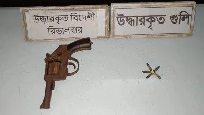 উদ্ধার অস্ত্র ও গুলি
