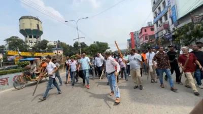 মিরপুরে বিএনপি কর্মীদের অবস্থান